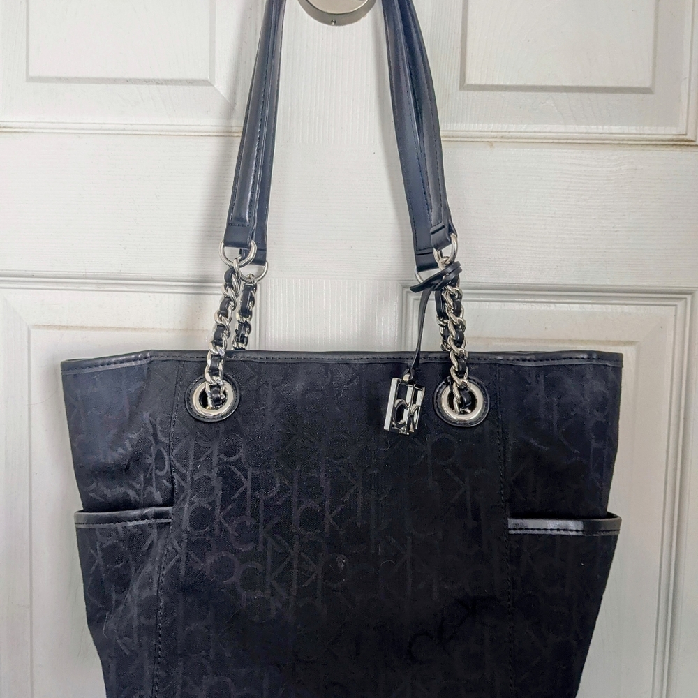 Calvin Klein beautiful like new purse.